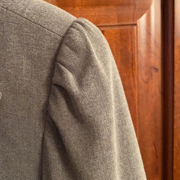 Blazer - Picture 4 of 5